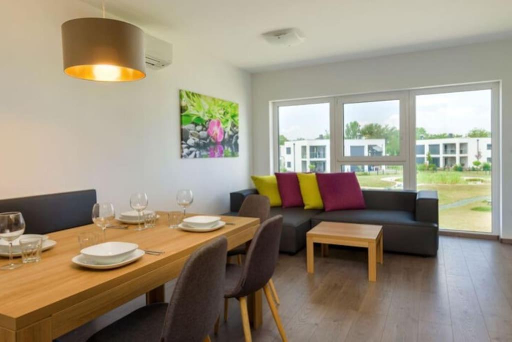 Luxus Appartement Am Golfplatz Und Therme Lutzmannsburg Zsira Ngoại thất bức ảnh