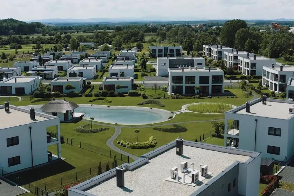 Luxus Appartement Am Golfplatz Und Therme Lutzmannsburg Zsira Ngoại thất bức ảnh